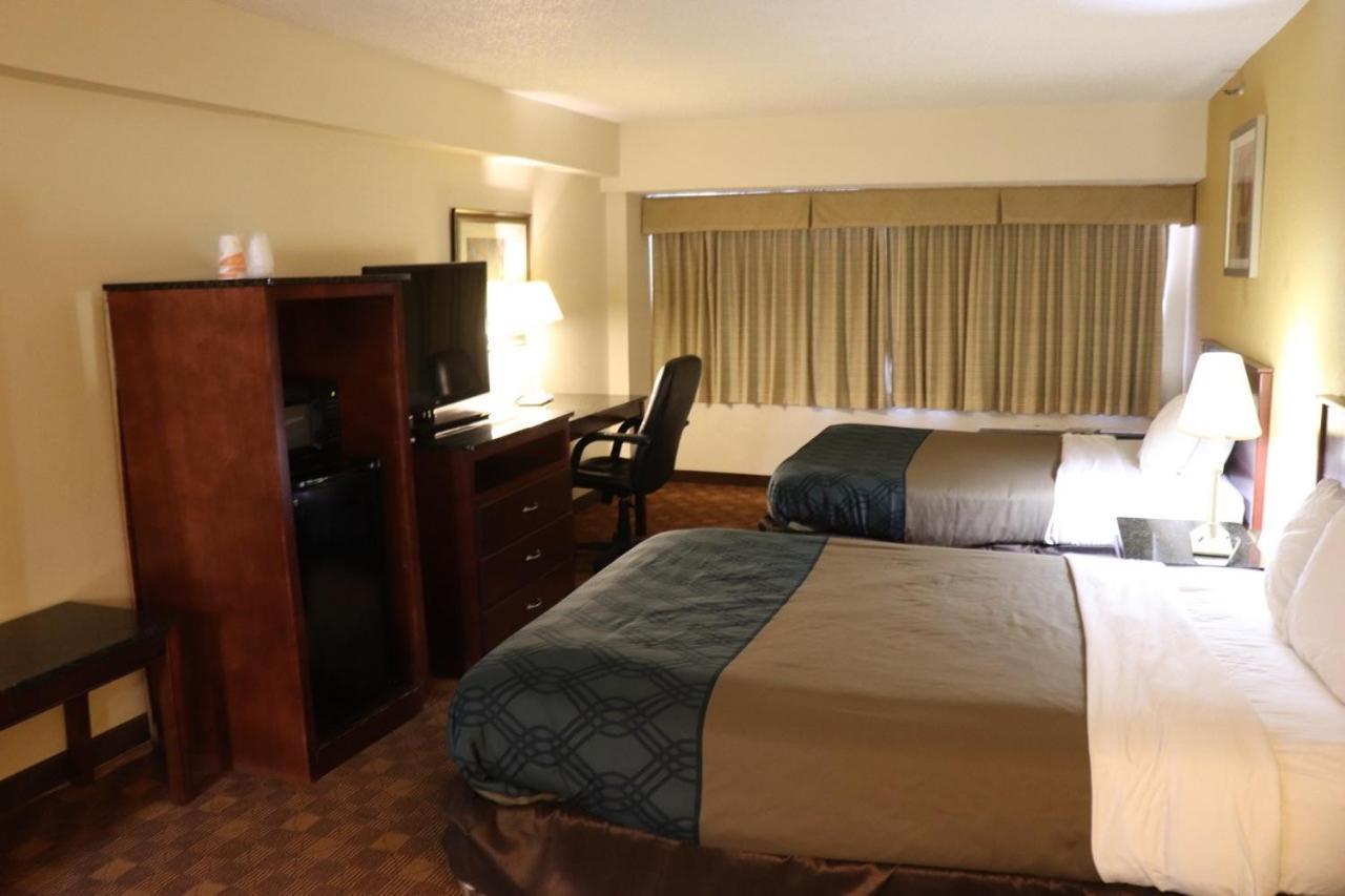 Rodeway Inn Sandston Extérieur photo